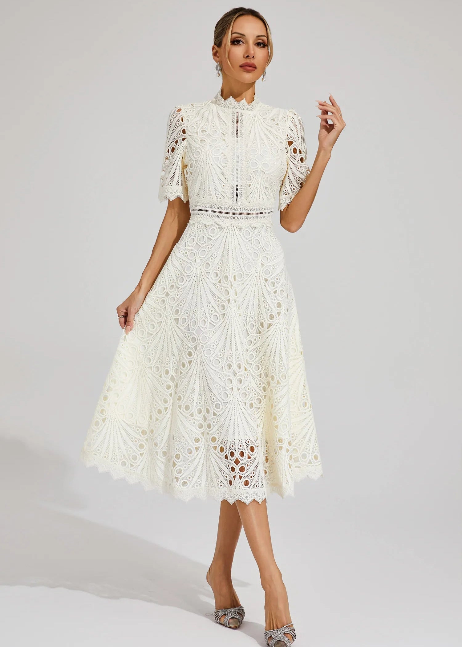 Liana | Dames Midi-jurk - Delicaat Kant, Elegant en Flatterend