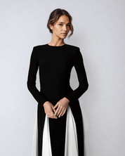 Chandra | Moderne Zwart-Wit Maxi Jurk - Vloeiende Pasvorm, Elegante Stijl