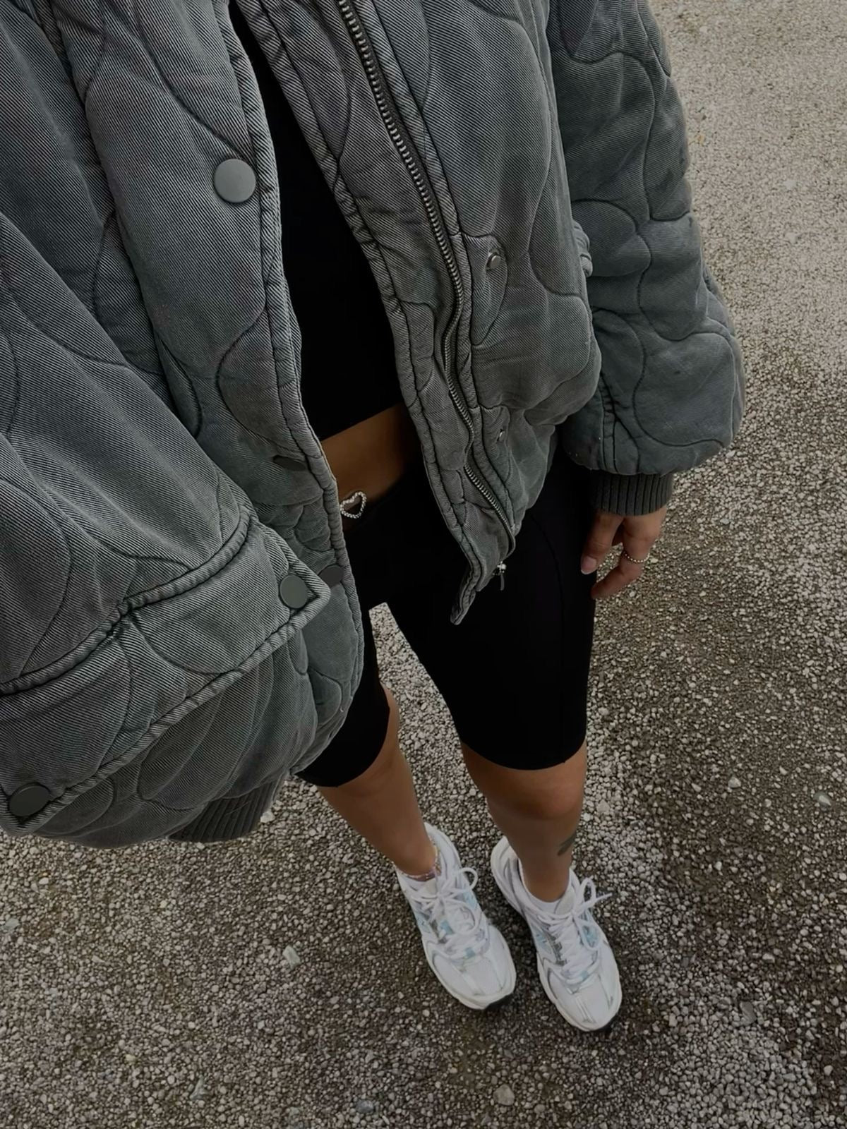 Lola_Cropped_Bomberjack_Dames_-_Trendy_Design_en_Comfortabel2.jpg