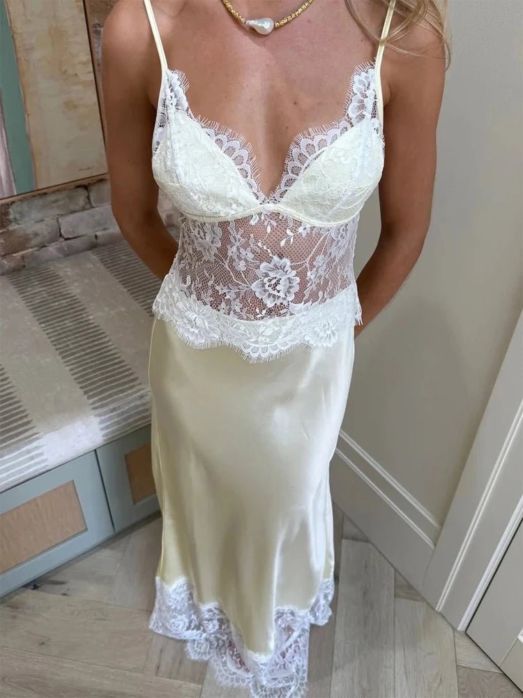 Lora___Dames_Gala_Jurk_-_Luxe_Satijn_en_Kant__Off-Shoulder_Design_1.jpg