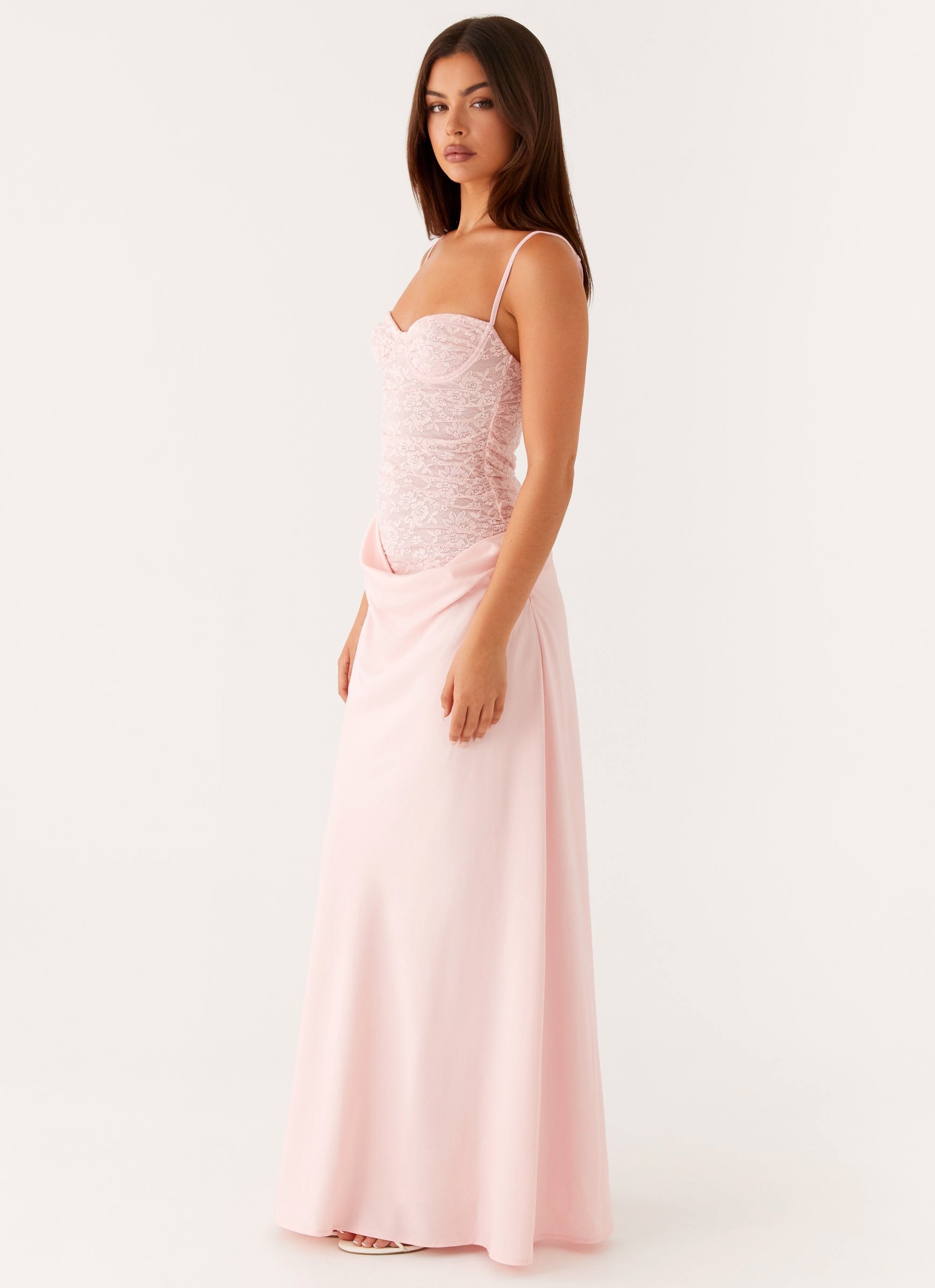 Lysandra | Kanten Corset Top met Luxe Satijnen Rok - Tweedelige Roze Set