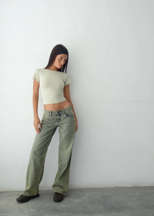 MIA_Low-Rise_Jeans_6_Luxurise.png