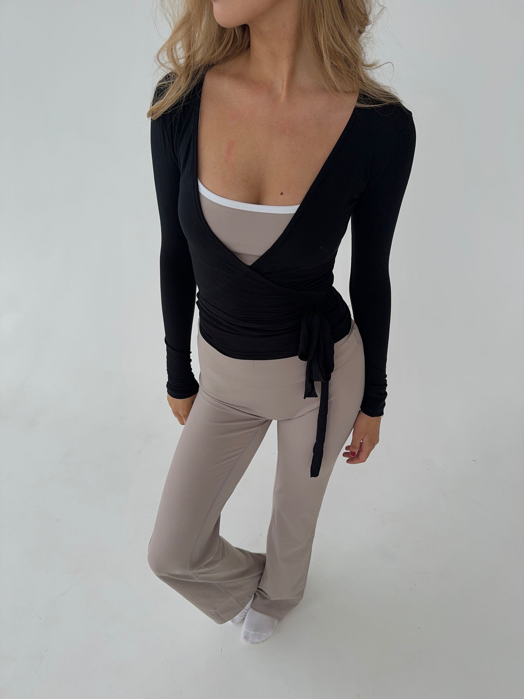 Motion_wrap_blouse_Jet_Black_22.jpg