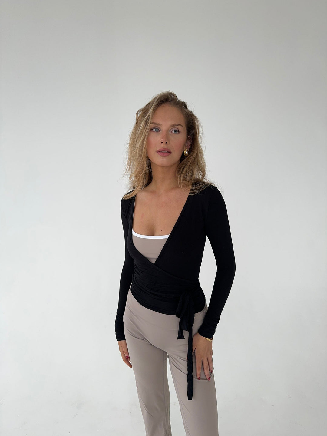 Alayna | Dames wikkeltop met lange mouwen striksluiting