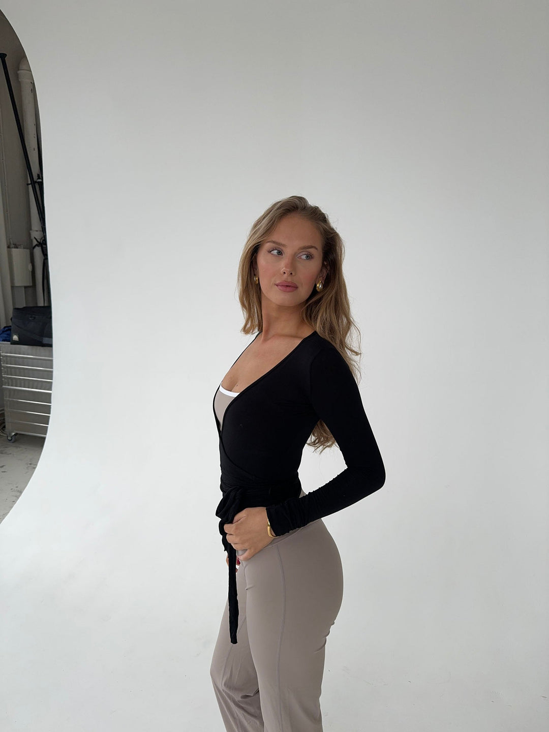 Alayna | Dames wikkeltop met lange mouwen striksluiting