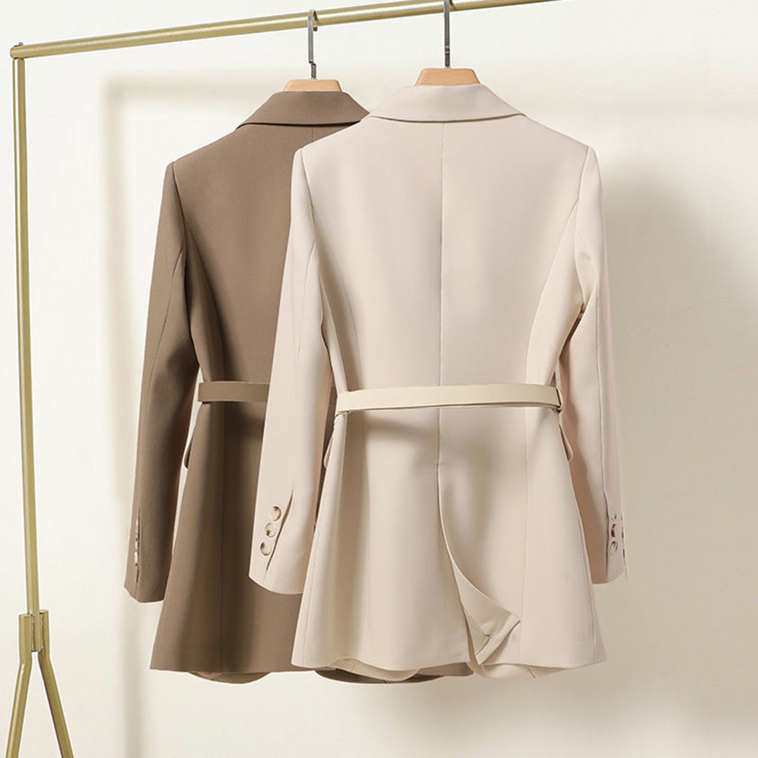 Adeline | Dames blazer met ceintuur en getailleerde pasvorm