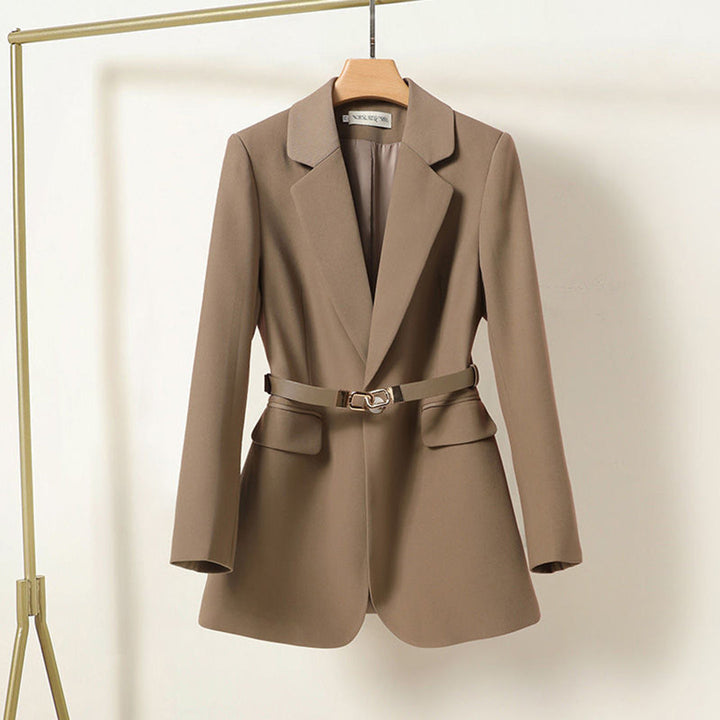 Adeline | Dames blazer met ceintuur en getailleerde pasvorm