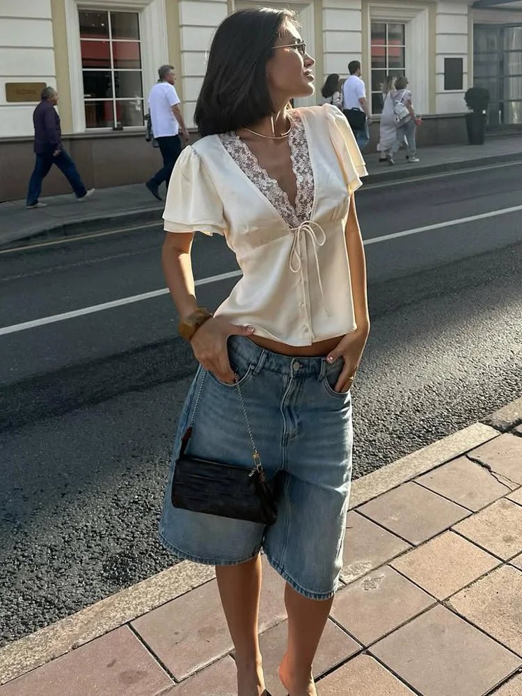 Nika | Dames Blouse - Satijn Met Kanten Detail, Luxe Comfort
