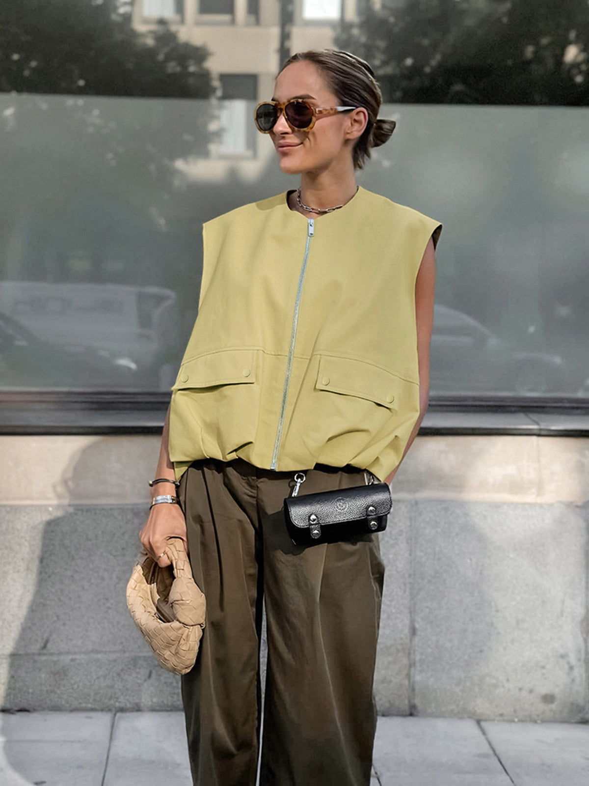 Olly_Stijlvol_Mouwloos_Dames_Vest_met_Rits1.jpg
