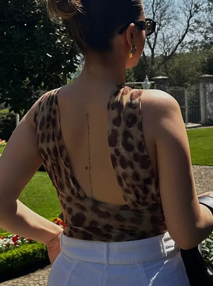 Scottie | Dames bodysuit met V-hals en luipaardprint