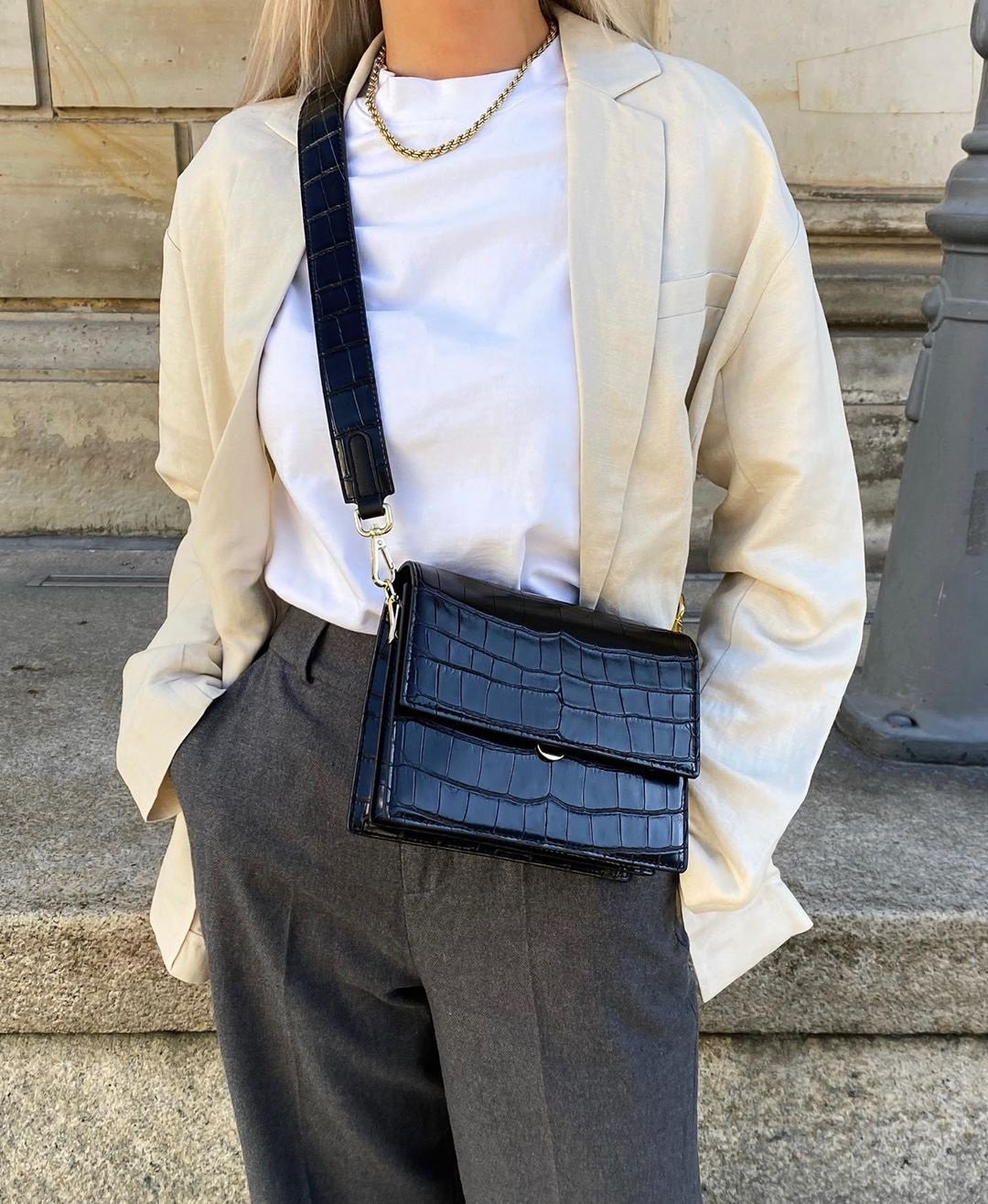 TASthelabel6.png