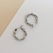 Tasja | Elegante Twistende Mini Oorringen