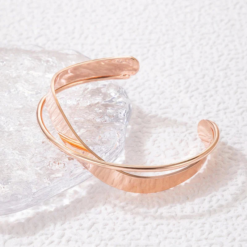 Goudkleurige Verstelbare Dames Armband – Kruisdesign