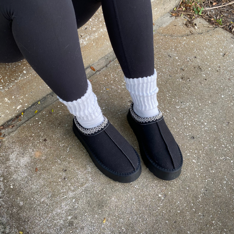 Regina | Dames pantoffels met platform randdetail