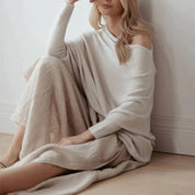 Annika | Asymmetrische Loose Fit Trui Dames - Hoogwaardige Stoffen, Stijlvol en Casual
