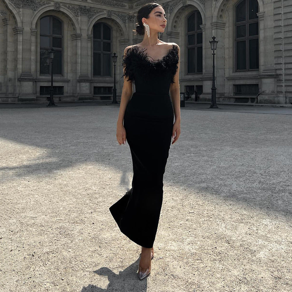 Nadine | Feestjurk Dames - Mouwloze Bodycon met Off-Shoulder, Zwart