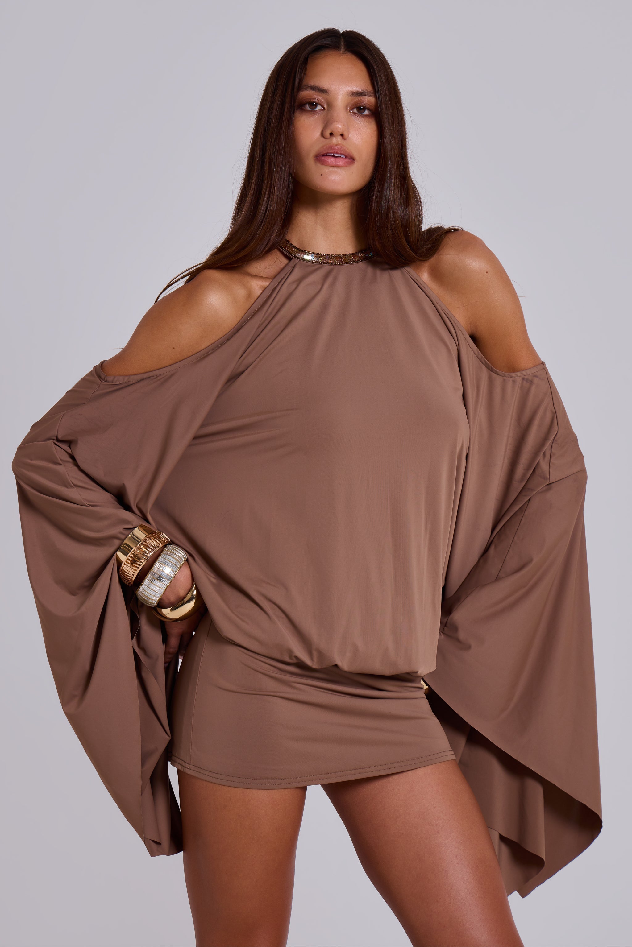 Zafira | Luxe Mini Jurk - Open Rug met Chain Detail, Flowy en Glamour