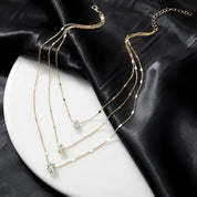 Monica | Gelaagde Hanger Halsketting - Verfijnd Ontwerp, Tijdloos Elegant
