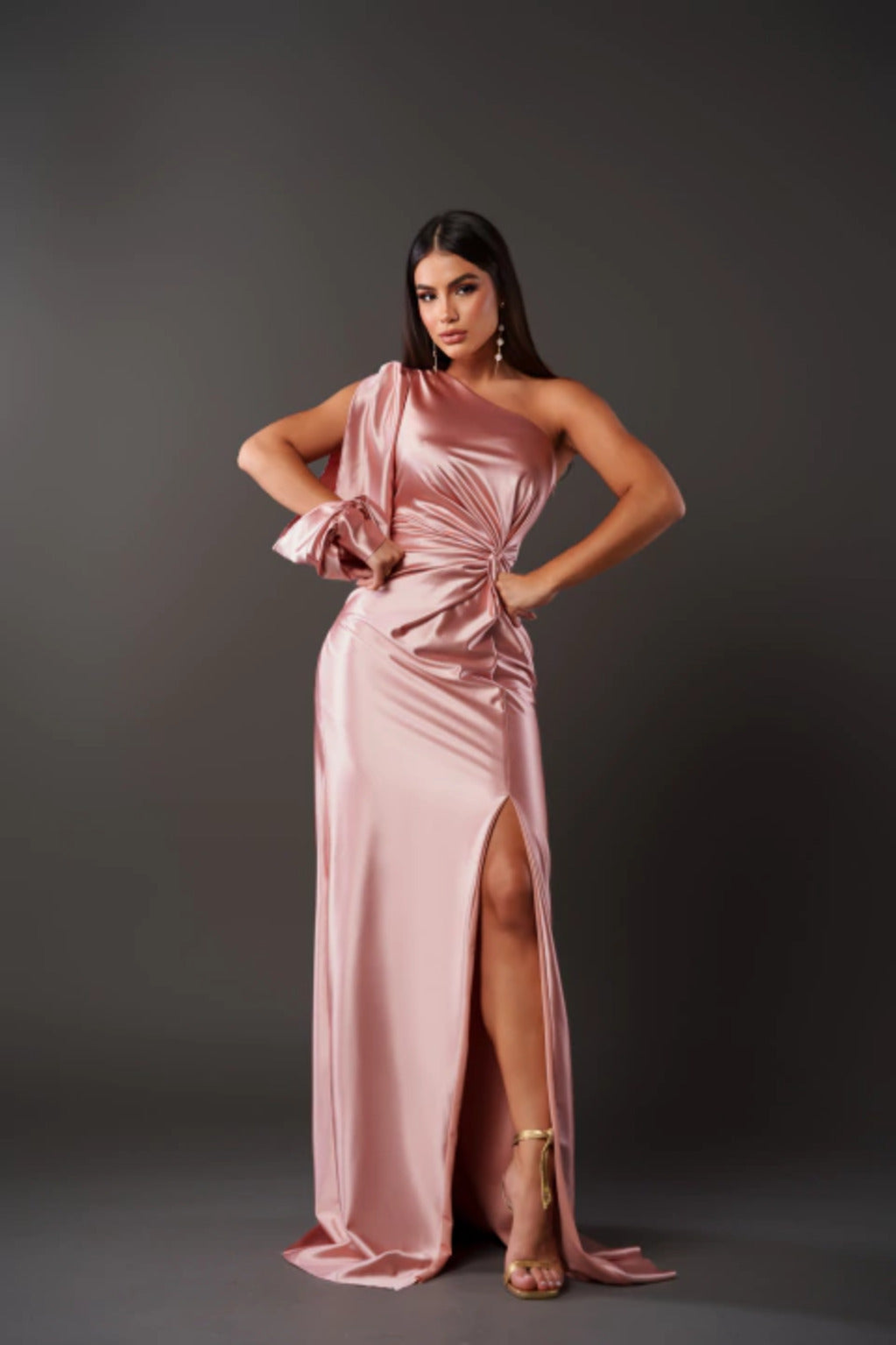 Luella | Dames maxi jurk met éénschouder split overslag