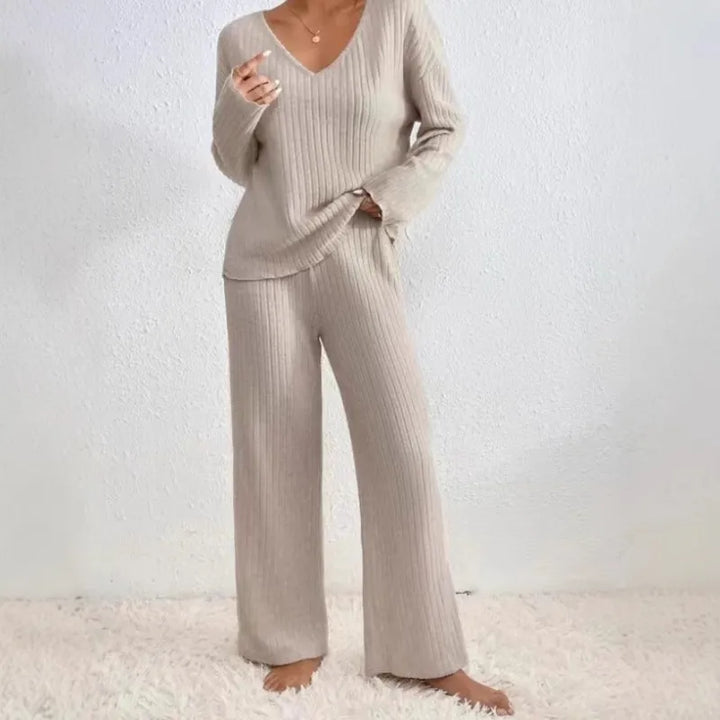 Emmeline | Dames Tweedelige Set met V-Hals en Wijde Broek