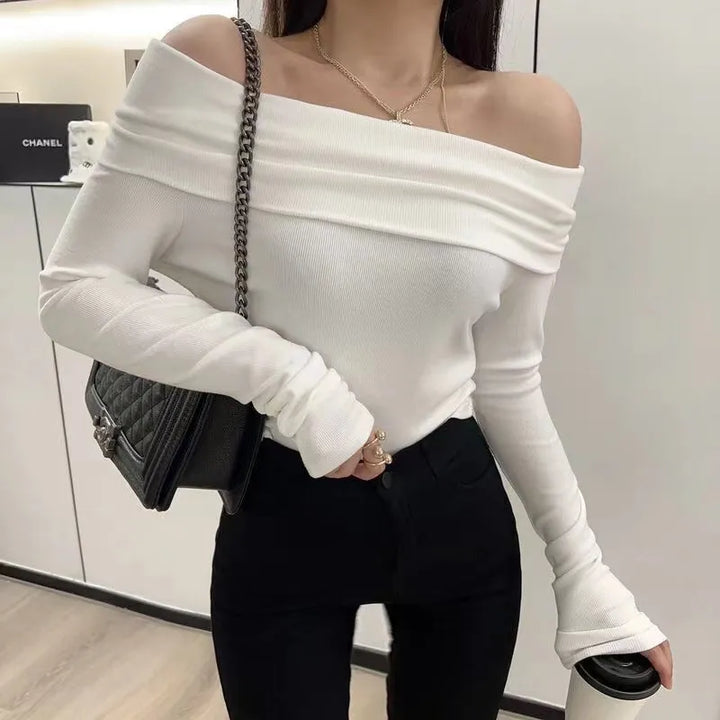 Aisha | Dames Trui met Off-Shoulder Halslijn en Ribstructuur