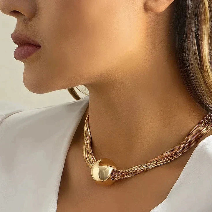 Phoebe | Dames ketting met lagen en bolhanger