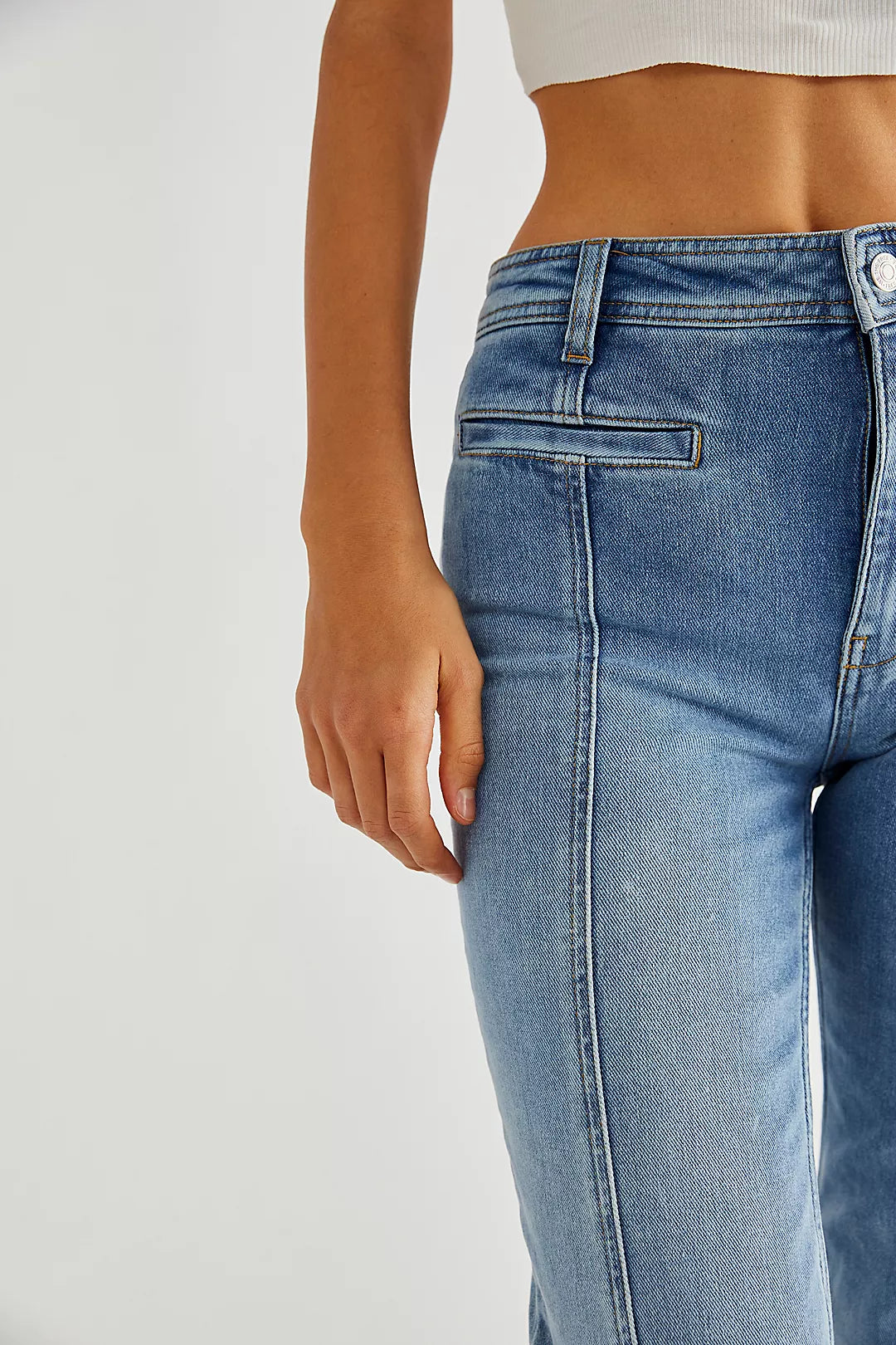Gwen | Dames jeans met flared sterdetail