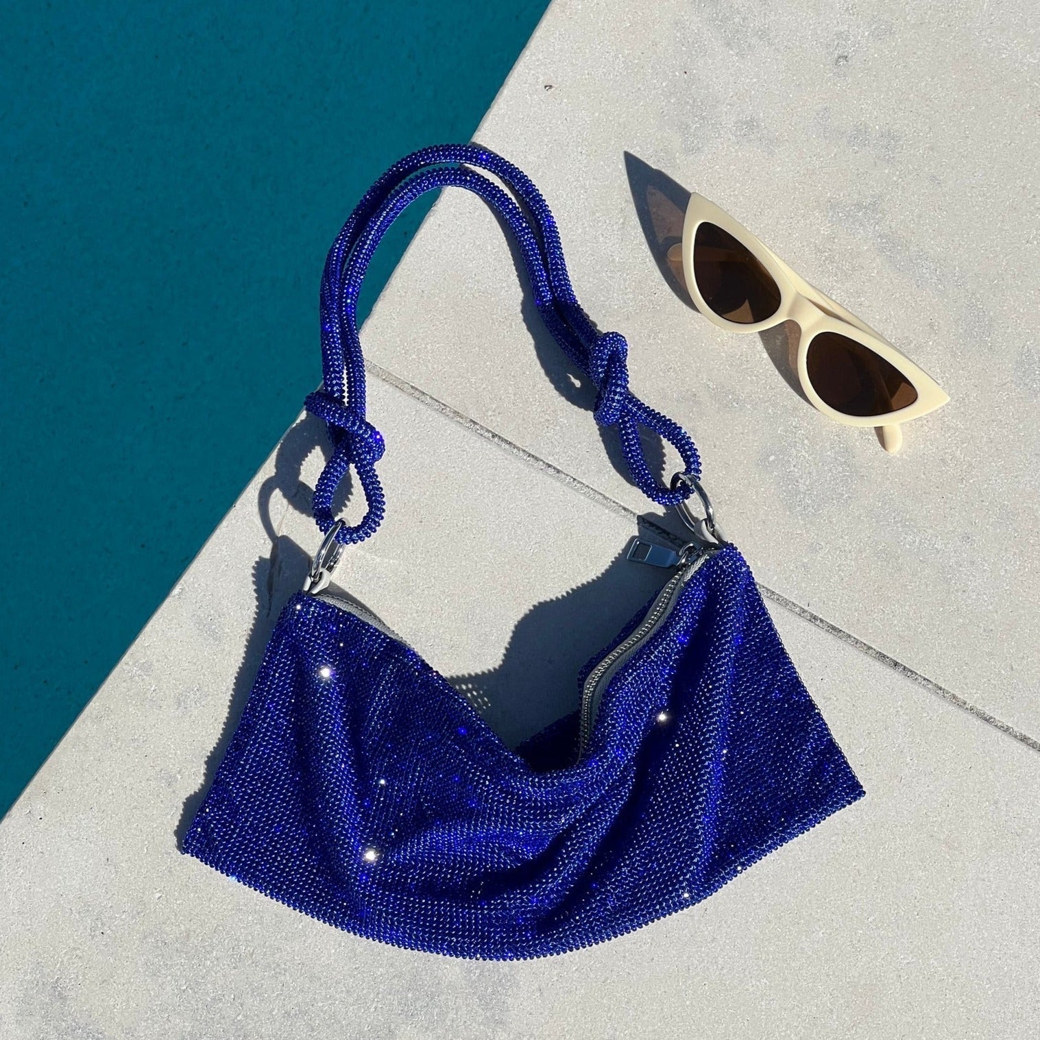 Luxe Glanzende Tas met Ketting Detail