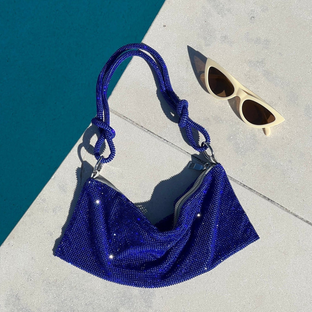 Ana | Dames handtas met ketting en glanzende afwerking