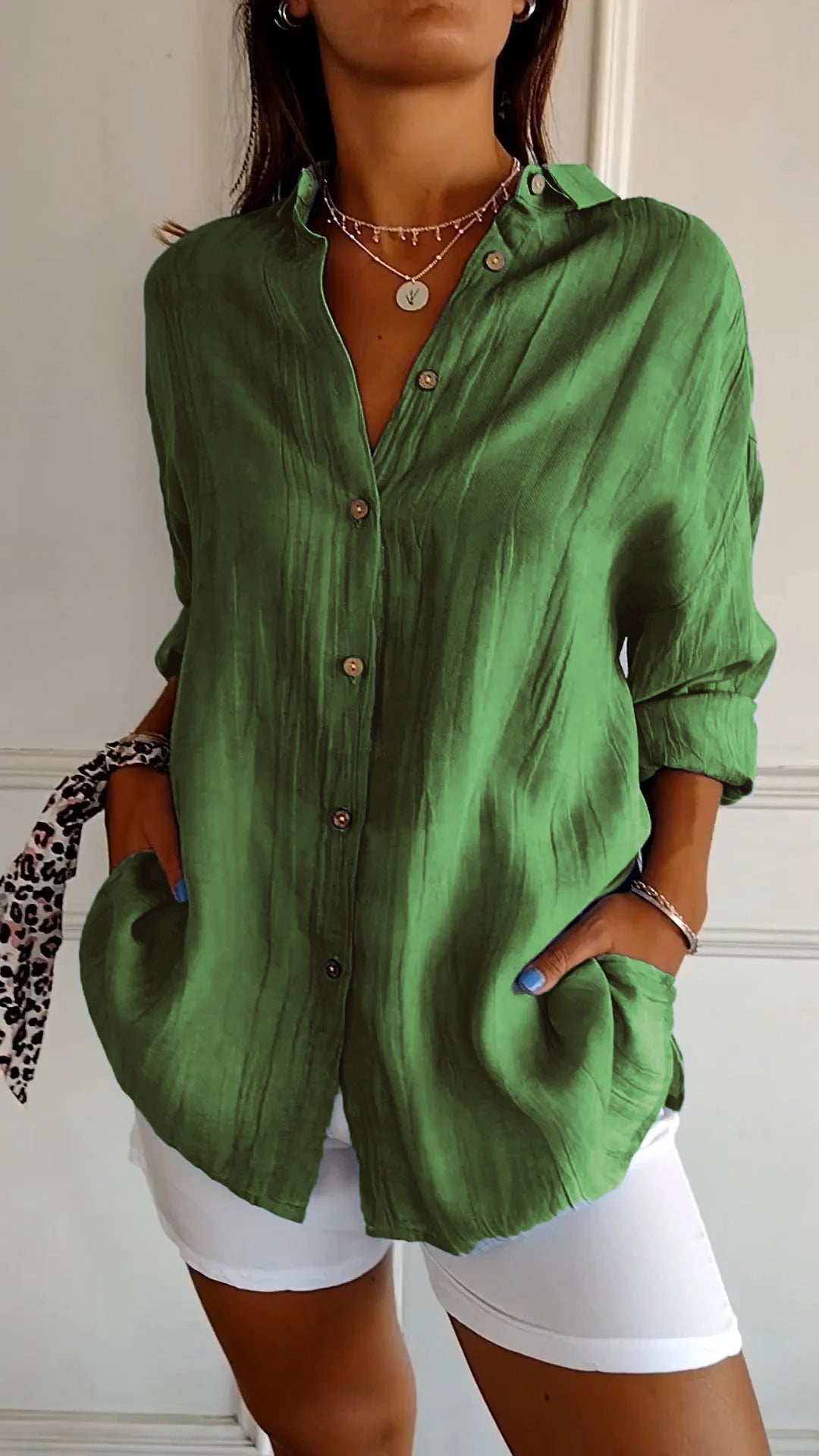 Catherine | Dames blouse met kraag borstzak