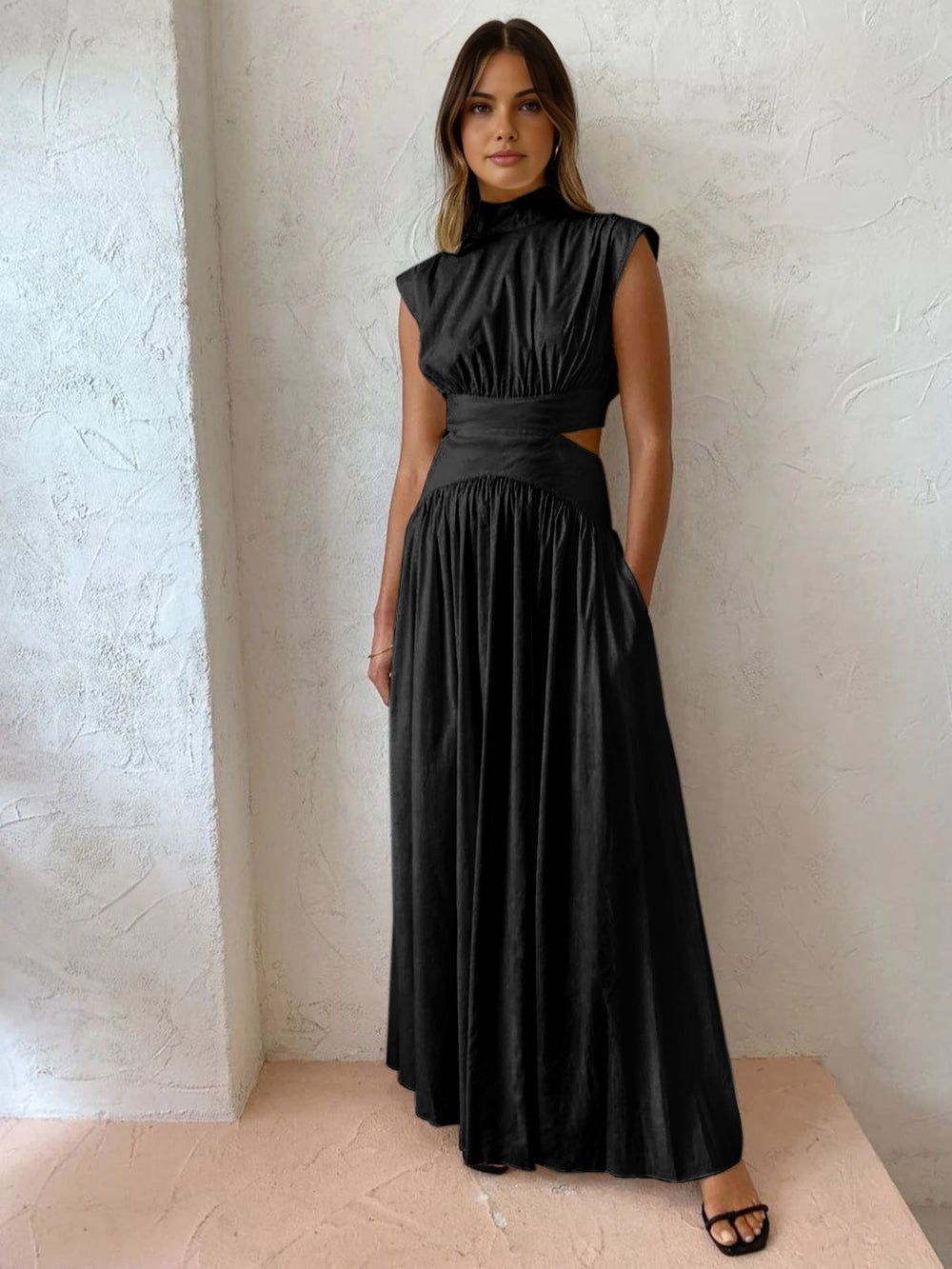 Kelsey | Dames jurk maxi high neck mouwloos geplooid