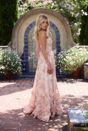 Orella | Maxi jurk Roze met Bloemenprint - Pareldetail en met Split